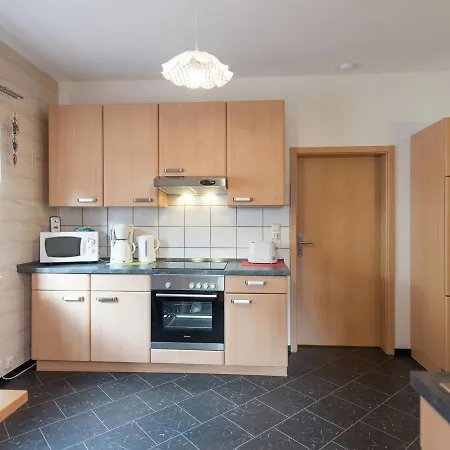Cozy Apartment In Ore Mountains With Balcony Breitenbrunn  Zimmer foto